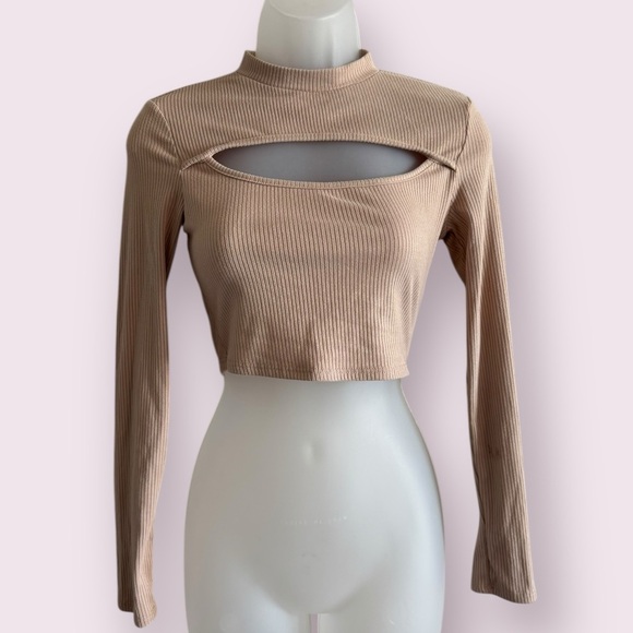 Timing Tops - Timing Cutout Crop Top - Light Brown Long Sleeve Fitted Style, Size M